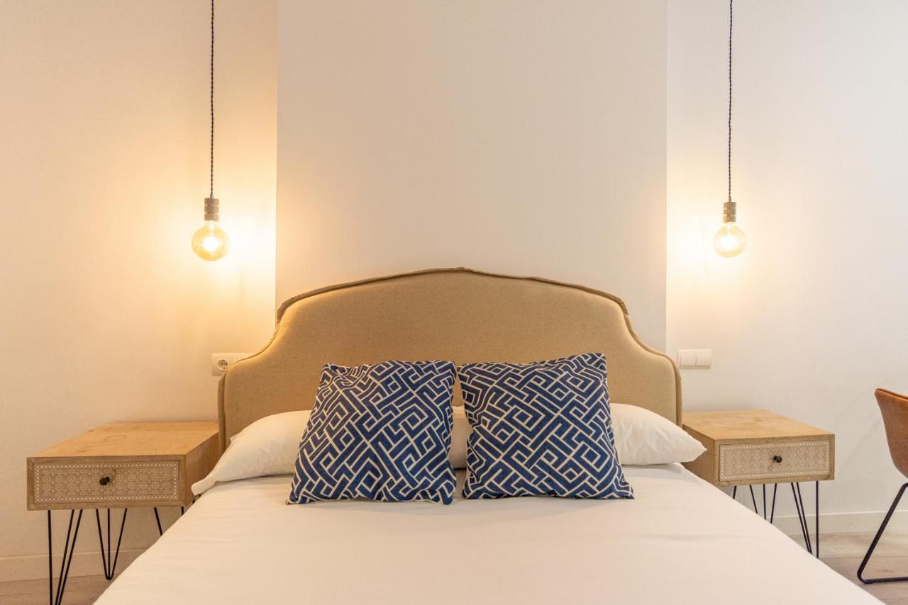 Апартаменты Urbe10 Plaza De La Constucion Premium Loft Малага Экстерьер фото