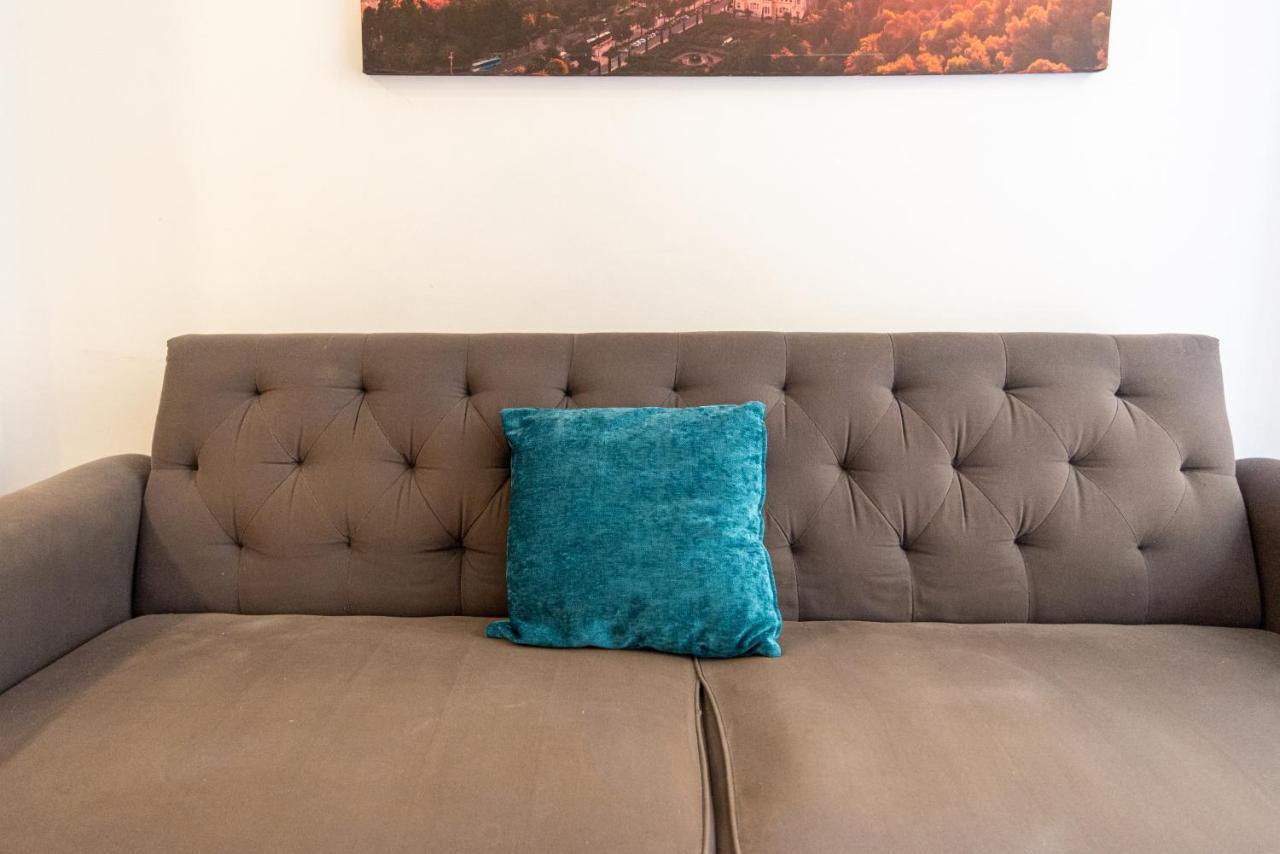 Апартаменты Urbe10 Plaza De La Constucion Premium Loft Малага Экстерьер фото